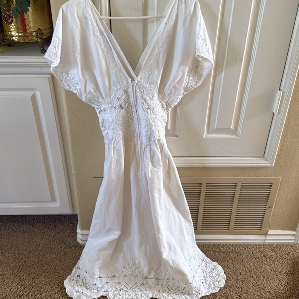 Rare vintage heavily manually embroidered bridal dress size 12 - Picture 8 of 17